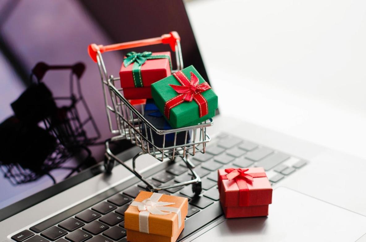 What Are Some Common Scams to Watch Out for on Black Friday and Cyber Monday?
