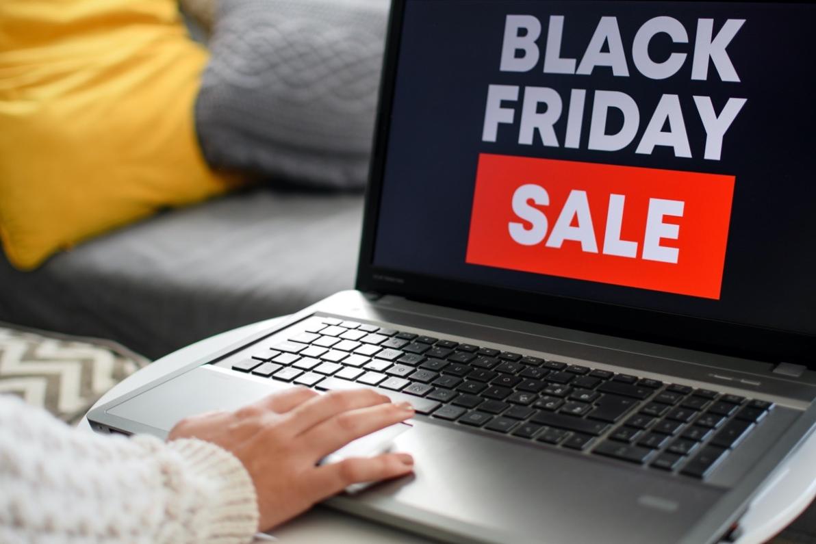 Black Friday Vs. Cyber Monday: Which One Is Better For Online Shopping?